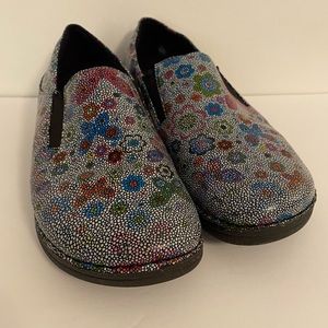 Spring Step Professional Nurse Comfort Clogs in Grey Butterfly Flower Size 10M